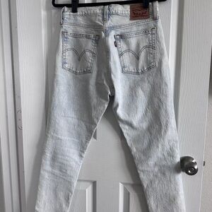 NEW Levi’s Women’s Wedgie Skinny Icon Jeans  Light Wash Size 28